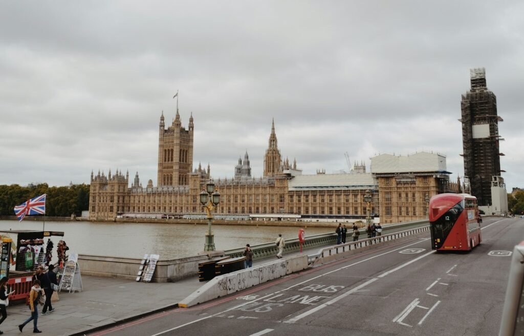 Westminster and Big Ben in London, the goal when taking pets to the UK